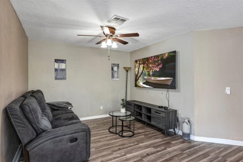 Touwnhouse à vendre à Orlando, Floride: 3 chambres, 173.91 m2 № 2147570 - photo 30