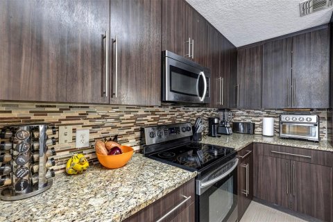 Touwnhouse à vendre à Orlando, Floride: 3 chambres, 173.91 m2 № 2147570 - photo 26
