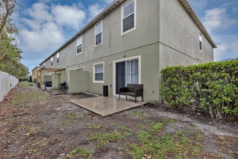 Touwnhouse à vendre à Orlando, Floride: 3 chambres, 173.91 m2 № 2147570 - photo 5