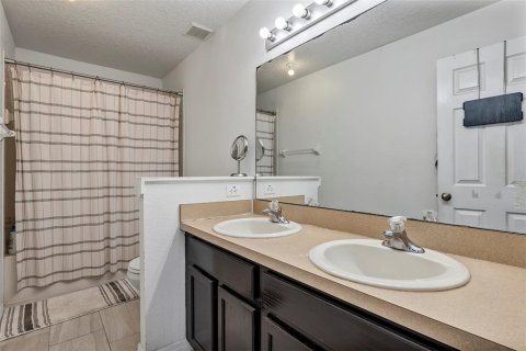 Touwnhouse à vendre à Orlando, Floride: 3 chambres, 173.91 m2 № 2147570 - photo 20