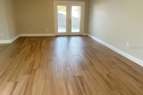 House in Kissimmee, Florida 3 bedrooms, 127.93 sq.m. № 1902439 - photo 3