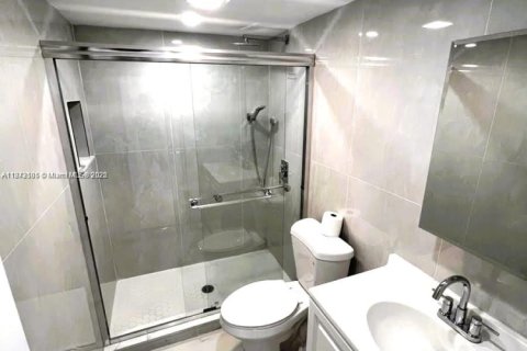 Condo in Lauderdale Lakes, Florida, 2 bedrooms  № 1836170 - photo 26