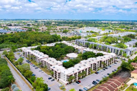 Condo in Lauderdale Lakes, Florida, 2 bedrooms  № 1836170 - photo 15