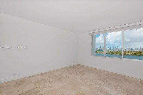 Copropriété à vendre à Miami Beach, Floride: 1 chambre, 79.15 m2 № 1944044 - photo 17