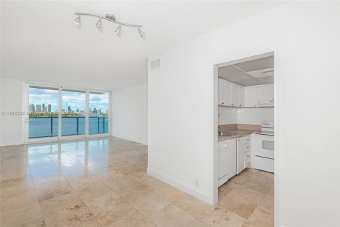 Copropriété à vendre à Miami Beach, Floride: 1 chambre, 79.15 m2 № 1944044 - photo 3
