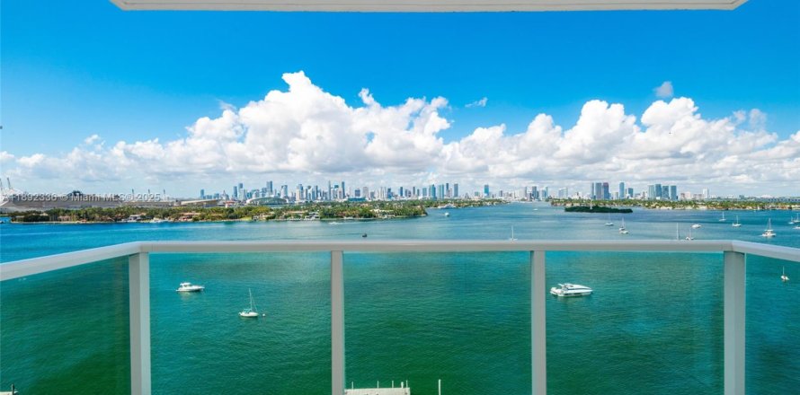 Condo à Miami Beach, Floride, 1 chambre № 1944044