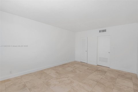 Copropriété à vendre à Miami Beach, Floride: 1 chambre, 79.15 m2 № 1944044 - photo 18