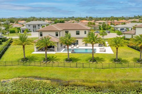 Villa ou maison à vendre à Davie, Floride: 6 chambres, 418.15 m2 № 1834071 - photo 3