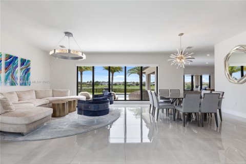 Villa ou maison à vendre à Davie, Floride: 6 chambres, 418.15 m2 № 1834071 - photo 4