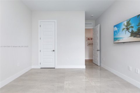 Villa ou maison à vendre à Davie, Floride: 6 chambres, 418.15 m2 № 1834071 - photo 30