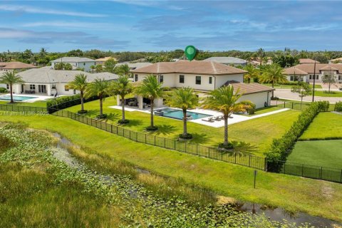 Villa ou maison à vendre à Davie, Floride: 6 chambres, 418.15 m2 № 1834071 - photo 15