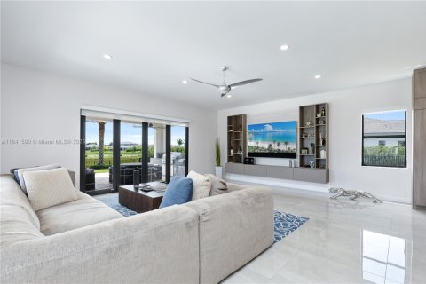 Villa ou maison à vendre à Davie, Floride: 6 chambres, 418.15 m2 № 1834071 - photo 12