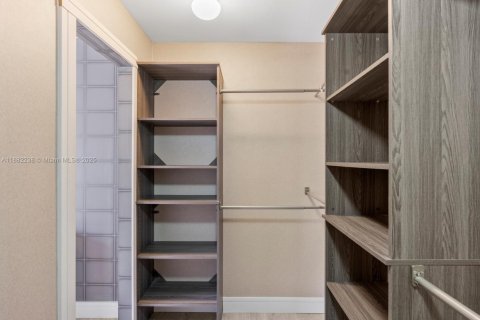 Купить кондоминиум в Холливуд, Флорида 2 спальни, 119.57м2, № 1930690 - фото 18