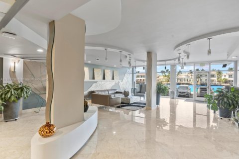 Купить кондоминиум в Холливуд, Флорида 2 спальни, 119.57м2, № 1930690 - фото 6