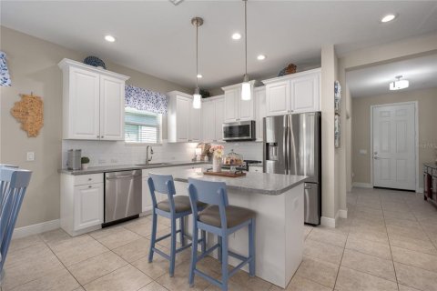 House in Parrish, Florida 4 bedrooms, 230.68 sq.m. № 1524367 - photo 9
