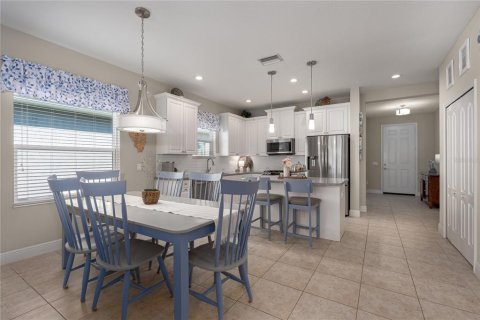 House in Parrish, Florida 4 bedrooms, 230.68 sq.m. № 1524367 - photo 10