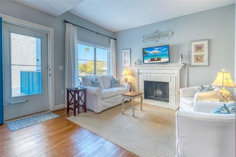 Condo in Madeira Beach, Florida, 1 bedroom  № 1554284 - photo 9