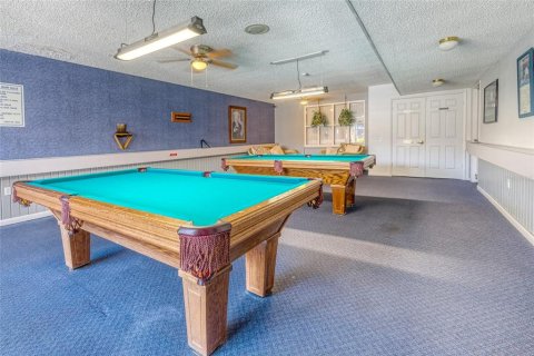 Condo in Madeira Beach, Florida, 1 bedroom  № 1554284 - photo 29