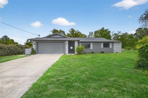 Casa en alquiler en Spring Hill, Florida, 2 dormitorios, 122.63 m2 № 1914698 - foto 1