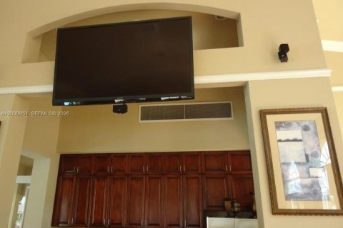 Condominio en alquiler en Homestead, Florida, 2 dormitorios, 84.54 m2 № 2086153 - foto 9