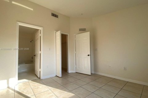 Condominio en alquiler en Homestead, Florida, 2 dormitorios, 84.54 m2 № 2086153 - foto 25