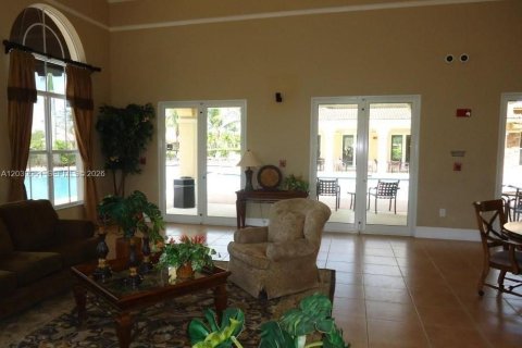 Condominio en alquiler en Homestead, Florida, 2 dormitorios, 84.54 m2 № 2086153 - foto 7