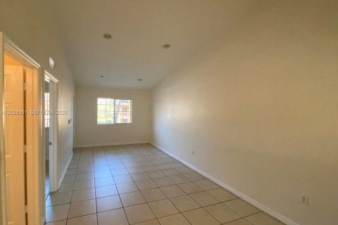 Condominio en alquiler en Homestead, Florida, 2 dormitorios, 84.54 m2 № 2086153 - foto 15