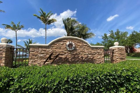 Condominio en alquiler en Homestead, Florida, 2 dormitorios, 84.54 m2 № 2086153 - foto 2