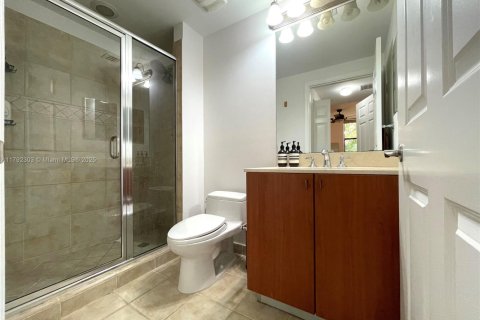 Condo in Coral Gables, Florida, 2 bedrooms  № 1656175 - photo 14