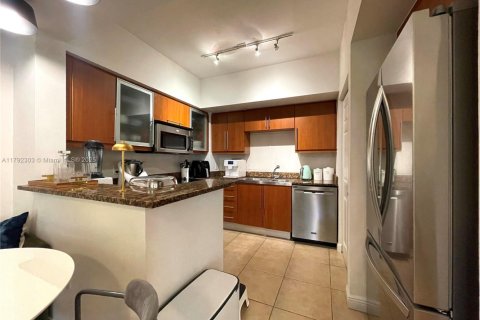 Condo in Coral Gables, Florida, 2 bedrooms  № 1656175 - photo 7