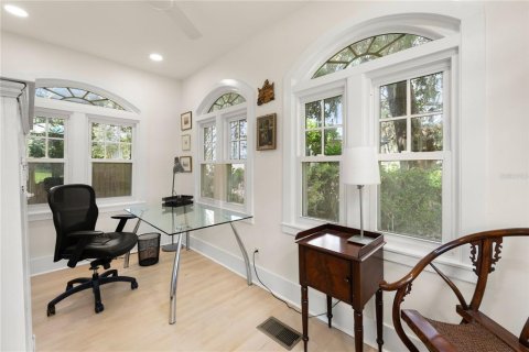 Casa en venta en Orlando, Florida, 4 dormitorios, 252.79 m2 № 2142269 - foto 10