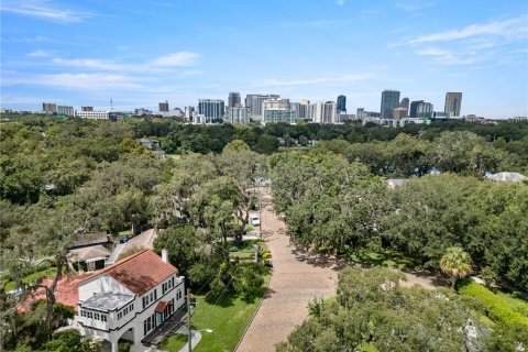 Casa en venta en Orlando, Florida, 4 dormitorios, 252.79 m2 № 2142269 - foto 5