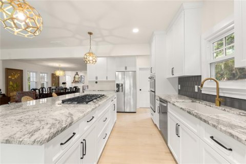 Casa en venta en Orlando, Florida, 4 dormitorios, 252.79 m2 № 2142269 - foto 13