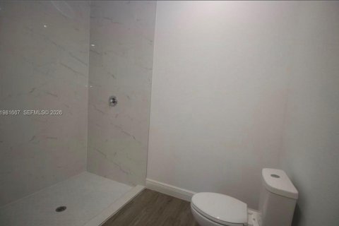 House in LaBelle, Florida 3 bedrooms, 120.03 sq.m. № 2048159 - photo 24