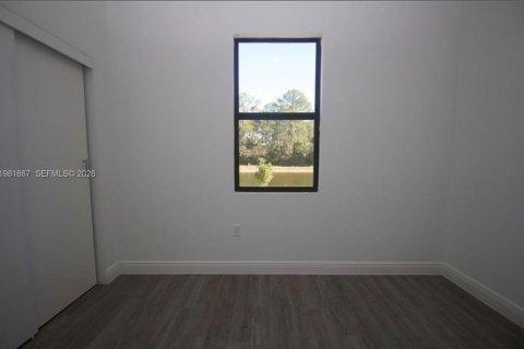 House in LaBelle, Florida 3 bedrooms, 120.03 sq.m. № 2048159 - photo 19