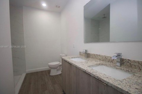 House in LaBelle, Florida 3 bedrooms, 120.03 sq.m. № 2048159 - photo 22