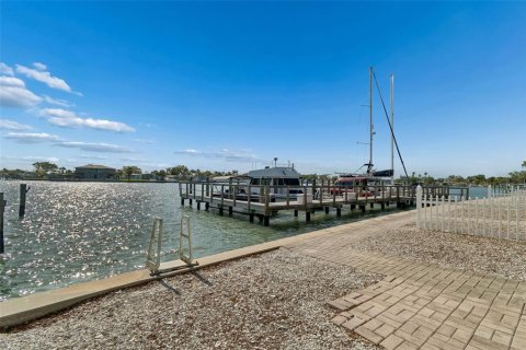 Immobilier commercial à vendre à Indian Rocks Beach, Floride: 551.1 m2 № 2124368 - photo 27