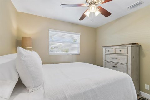 Immobilier commercial à vendre à Indian Rocks Beach, Floride: 551.1 m2 № 2124368 - photo 20
