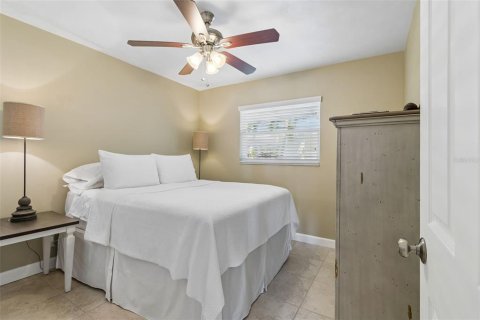 Immobilier commercial à vendre à Indian Rocks Beach, Floride: 551.1 m2 № 2124368 - photo 19
