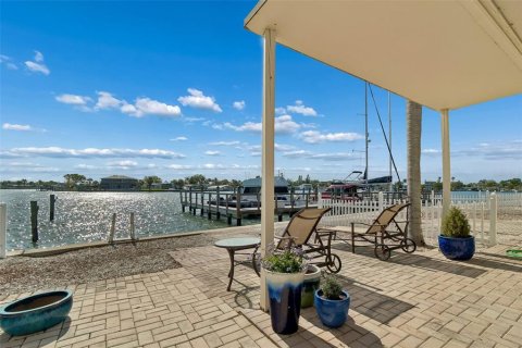 Immobilier commercial à vendre à Indian Rocks Beach, Floride: 551.1 m2 № 2124368 - photo 25