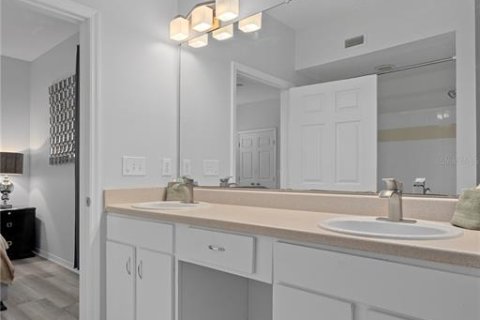 Copropriété à vendre à Tampa, Floride: 2 chambres, 106.47 m2 № 2093691 - photo 27