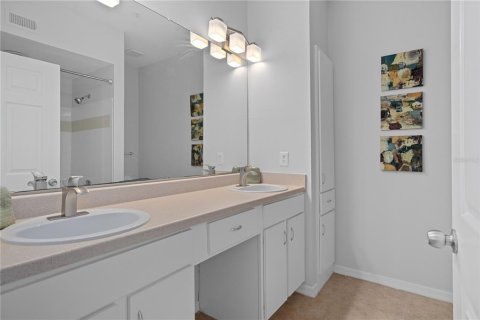 Copropriété à vendre à Tampa, Floride: 2 chambres, 106.47 m2 № 2093691 - photo 25