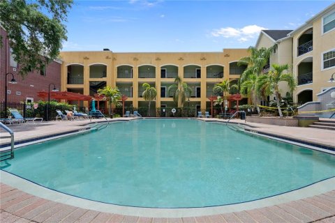 Copropriété à vendre à Tampa, Floride: 2 chambres, 106.47 m2 № 2093691 - photo 5