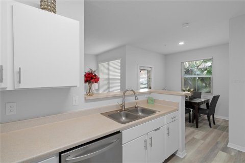 Copropriété à vendre à Tampa, Floride: 2 chambres, 106.47 m2 № 2093691 - photo 16