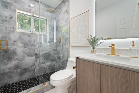 Villa ou maison à vendre à Fort Lauderdale, Floride: 4 chambres, 198.35 m2 № 1973236 - photo 12