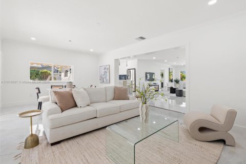 Villa ou maison à vendre à Fort Lauderdale, Floride: 4 chambres, 198.35 m2 № 1973236 - photo 23