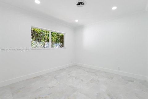 Villa ou maison à vendre à Fort Lauderdale, Floride: 4 chambres, 198.35 m2 № 1973236 - photo 10