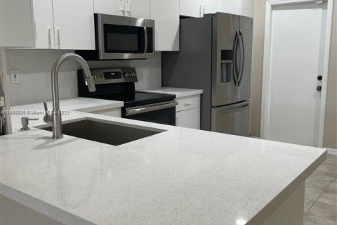 Adosado en alquiler en Weston, Florida, 3 dormitorios, 134.06 m2 № 1921139 - foto 14