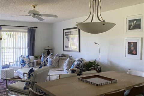 Condominio en venta en Delray Beach, Florida, 2 dormitorios, 95.04 m2 № 1969161 - foto 16