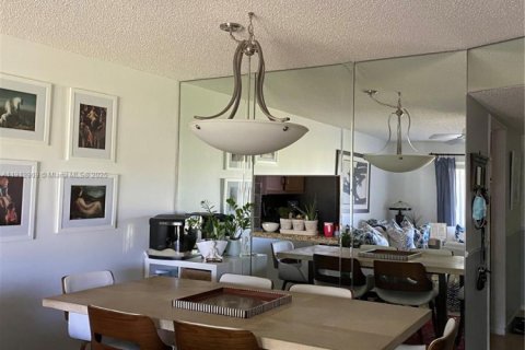 Condominio en venta en Delray Beach, Florida, 2 dormitorios, 95.04 m2 № 1969161 - foto 14